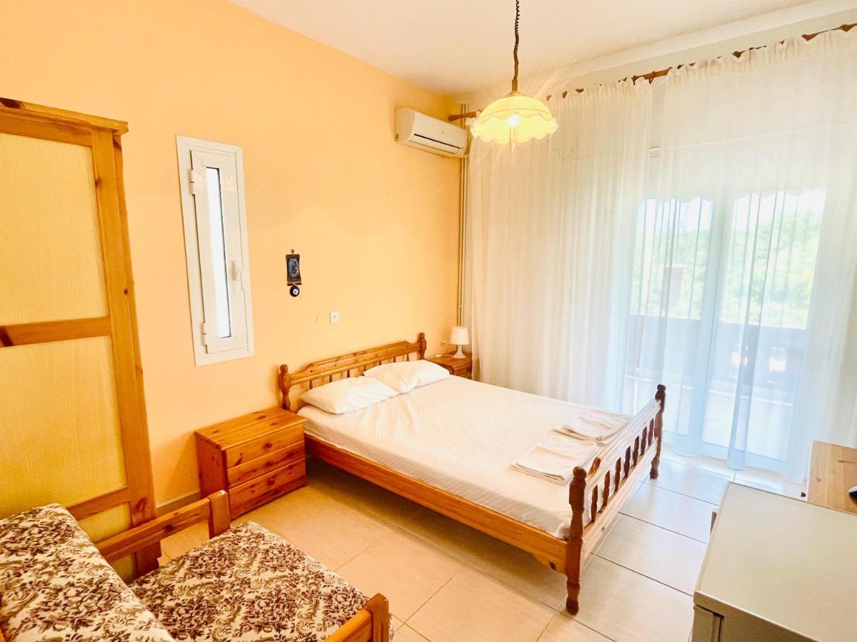 Achinora Potos Hotel ภายนอก รูปภาพ